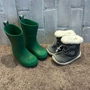 Toddler unisex totes rain boots and faux fur gray snow boots bundle size 5-6
